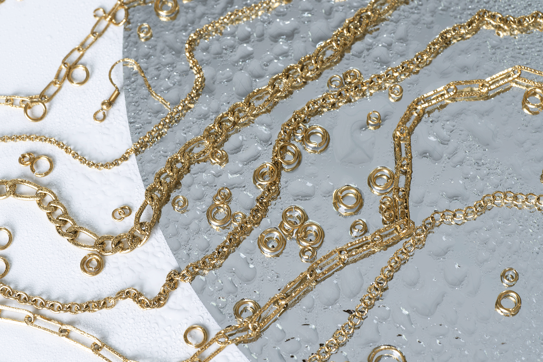 INTRODUCING PVD VACUUM PLATING: A REVOLUTION IN FASHION JEWELRY